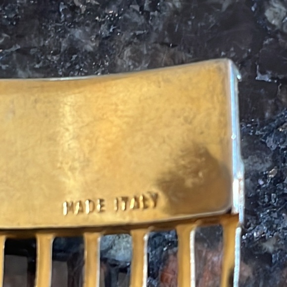 Mother of pearl inlaid Italy  “A” hair comb - Picture 4 of 4